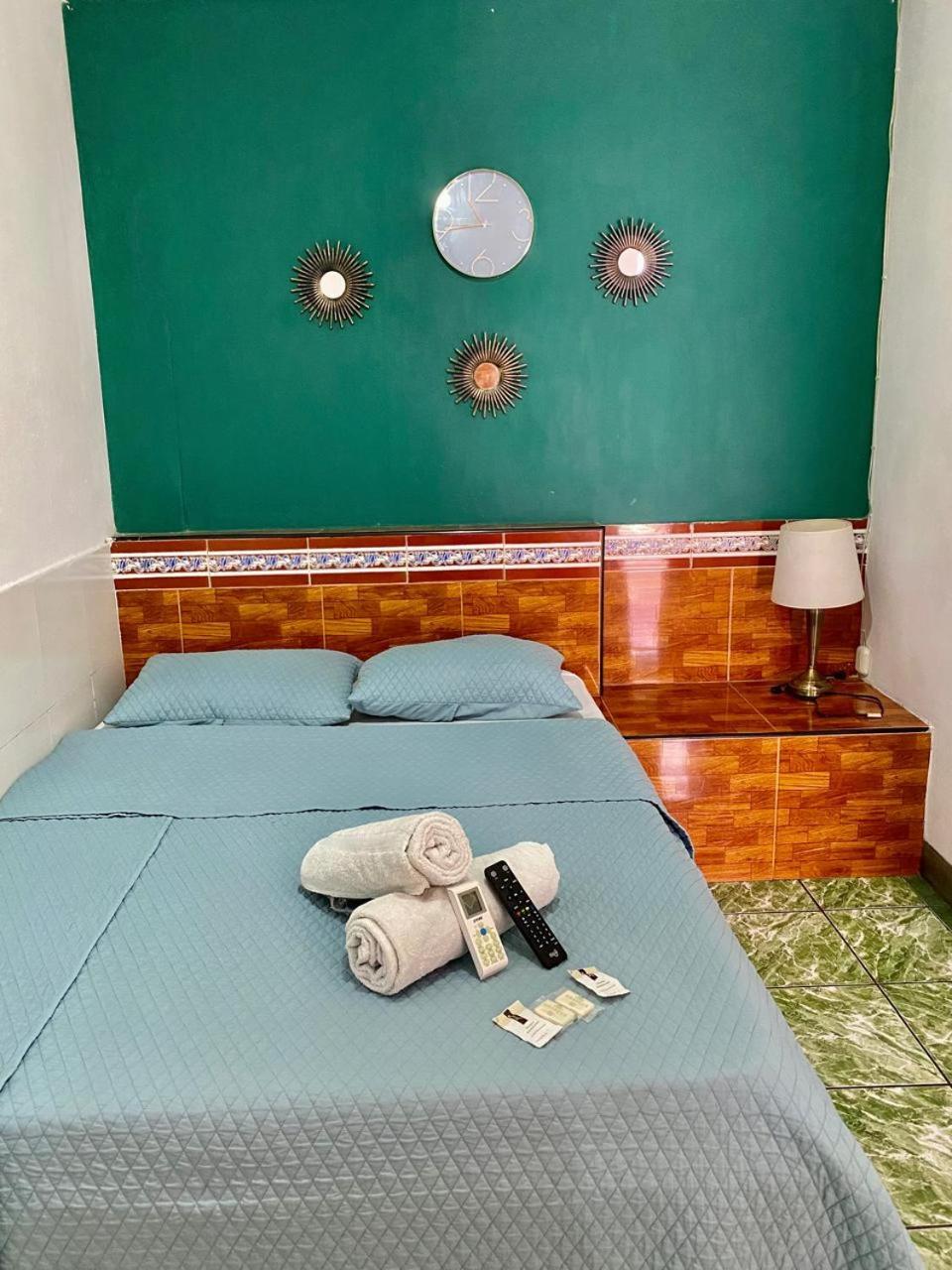 Hotel Marsella 松索纳特 外观 照片
